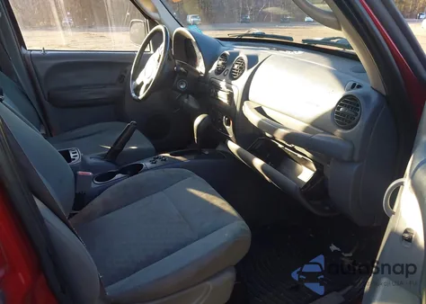 2005 Jeep Liberty Sport z USA, uszkodzony, nr VIN 1J4GK48K15W718290